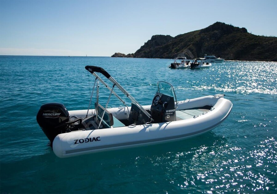 Zodiac Medline 580 Fiber Şişme Bot + Tohatsu 115 HP Deniz Motoru - 7